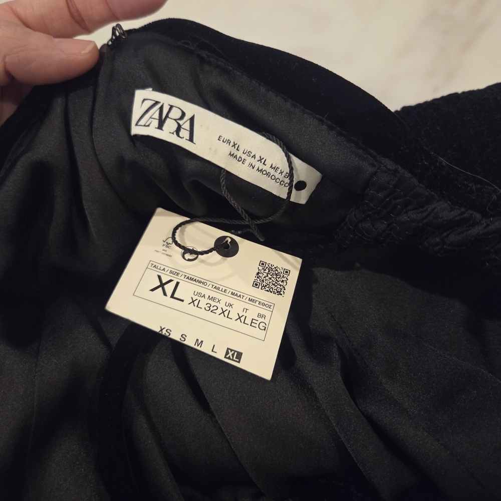 Zara Rouched Velvet Bodycon Mini Dress - Picture 4 of 9